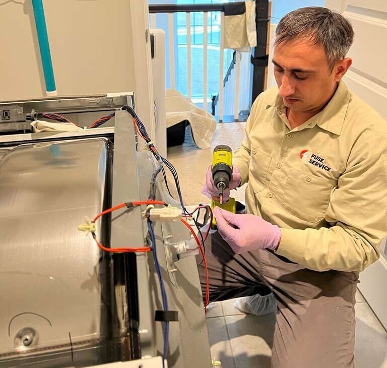 Fuse tech doing appliance repair del monte forest ca