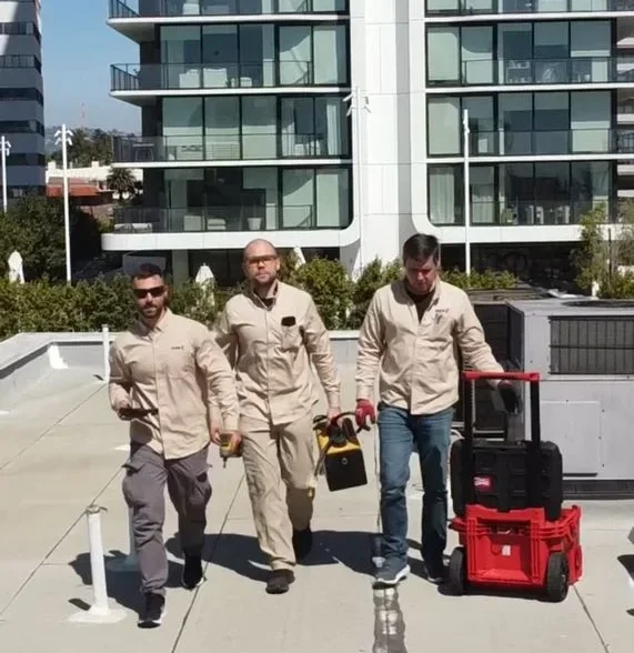 fuse techs walking to do appliance repair seaside ca